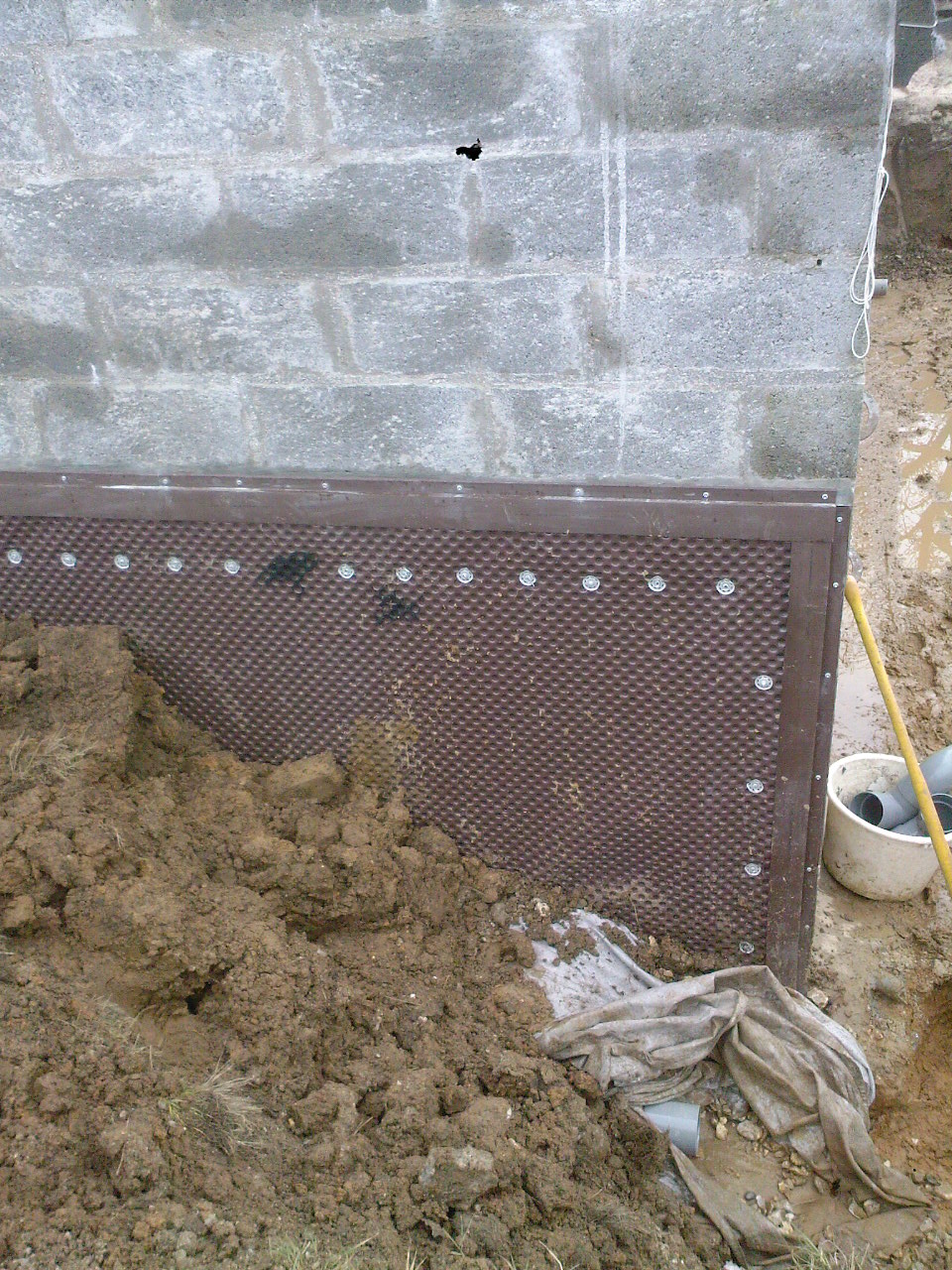 Étanchéité des murs enterrés avec Sika Fondation